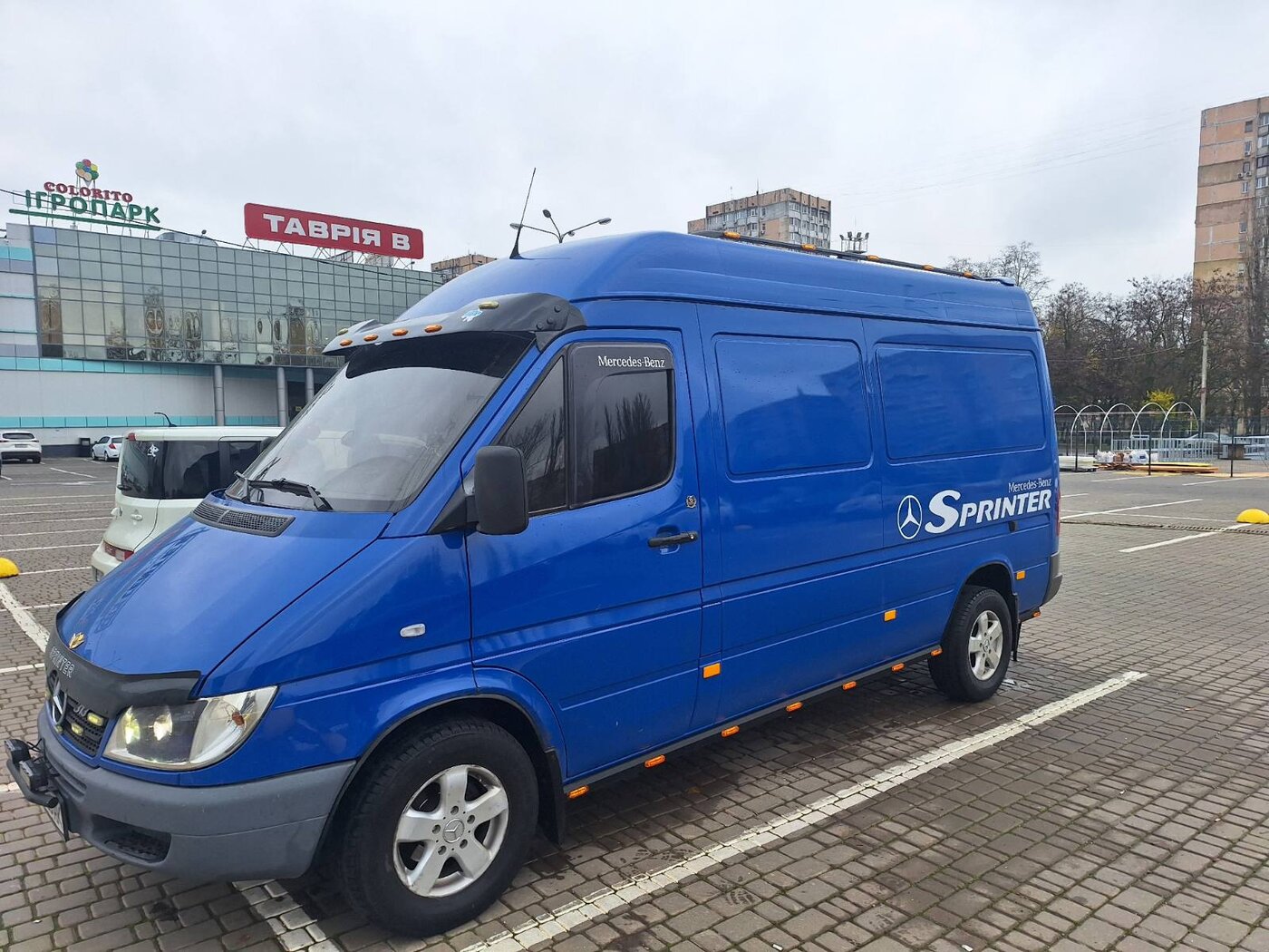 Mercedes Sprinter — квартирні переїзди та вивіз речей